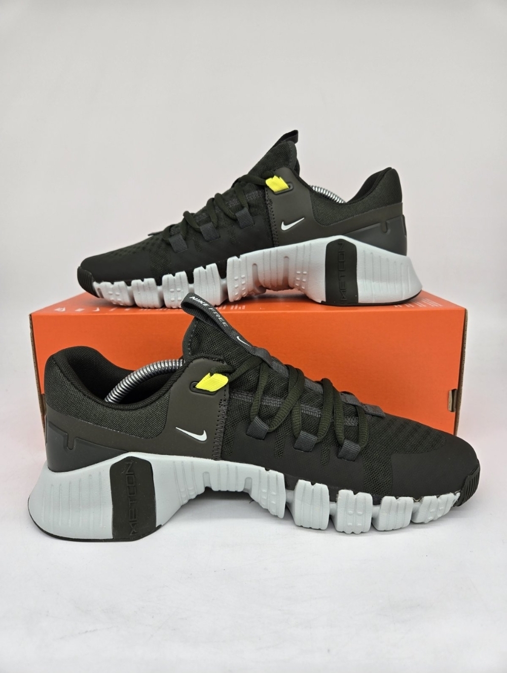 Nike Free Metcon 5 Sequoia High Voltage Men's Workout Shoes Size 8.5 New - Picture 5 of 8